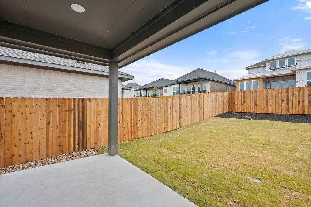 162 Grayson Elm Pass Dripping Springs TX 78620