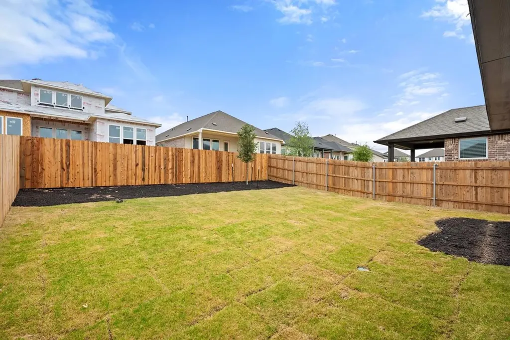 162 Grayson Elm Pass Dripping Springs TX 78620