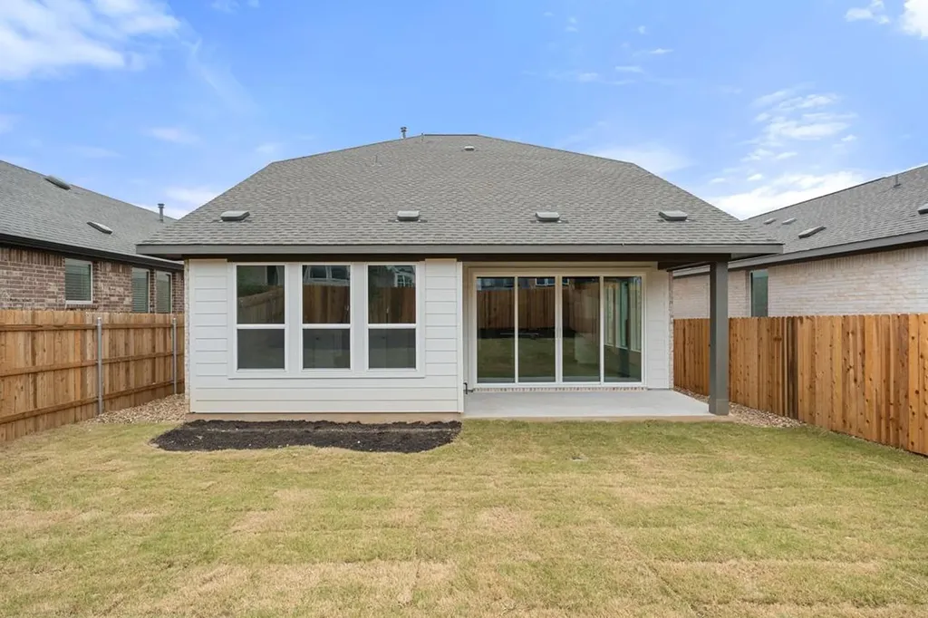 162 Grayson Elm Pass Dripping Springs TX 78620