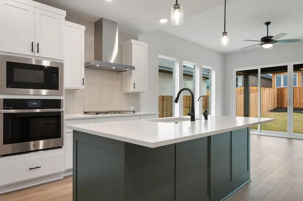 162 Grayson Elm Pass Dripping Springs TX 78620