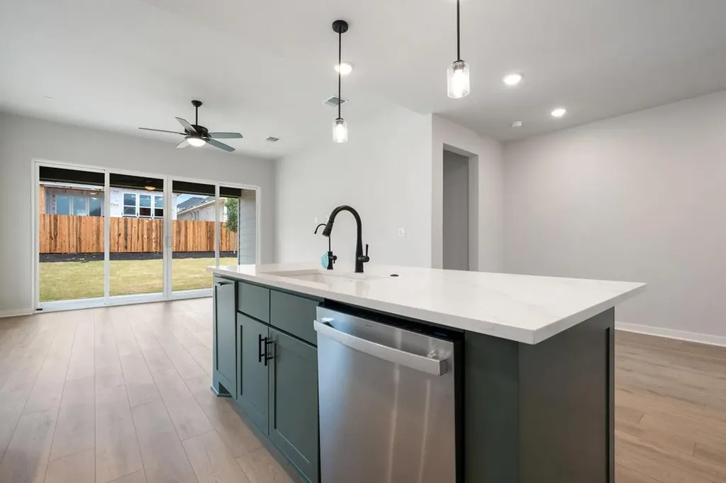 162 Grayson Elm Pass Dripping Springs TX 78620