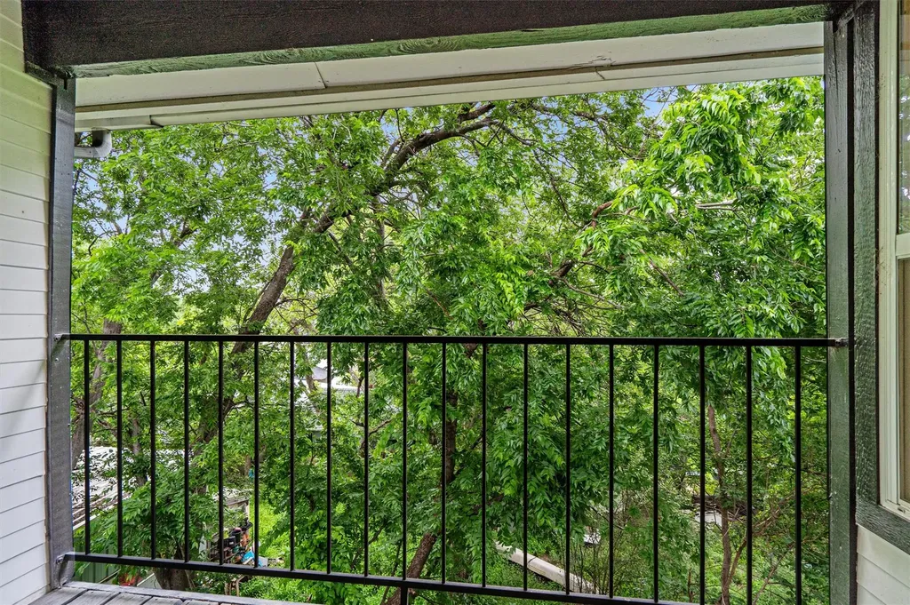 6409 Burns Street Austin TX 78752