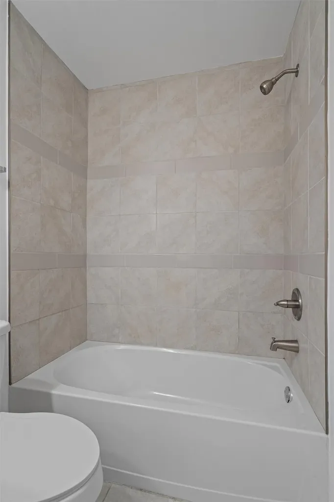 6409 Burns Street Austin TX 78752