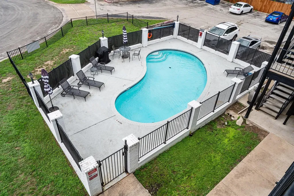 6409 Burns Street Austin TX 78752