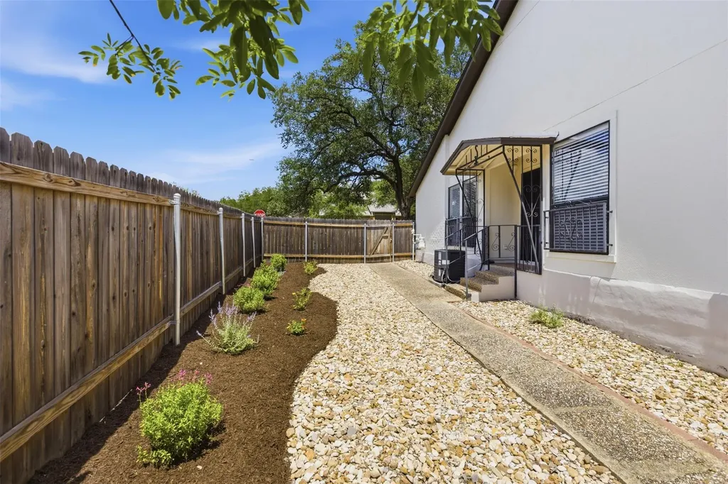 8142 Ceberry Drive Austin TX 78759