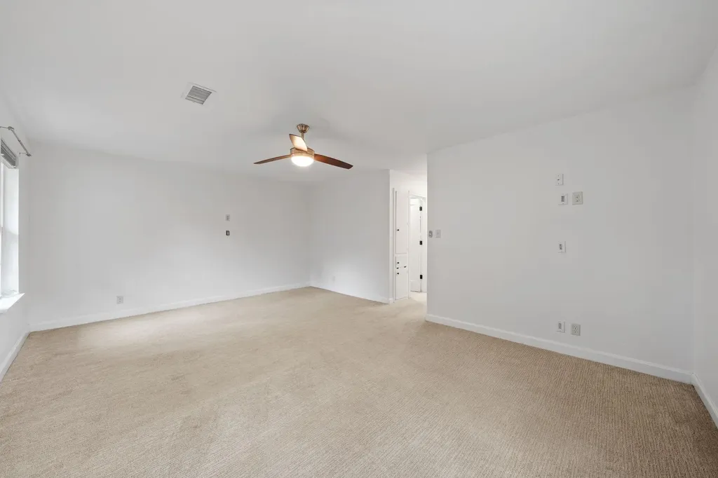2507 Western Trails Boulevard Austin TX 78745