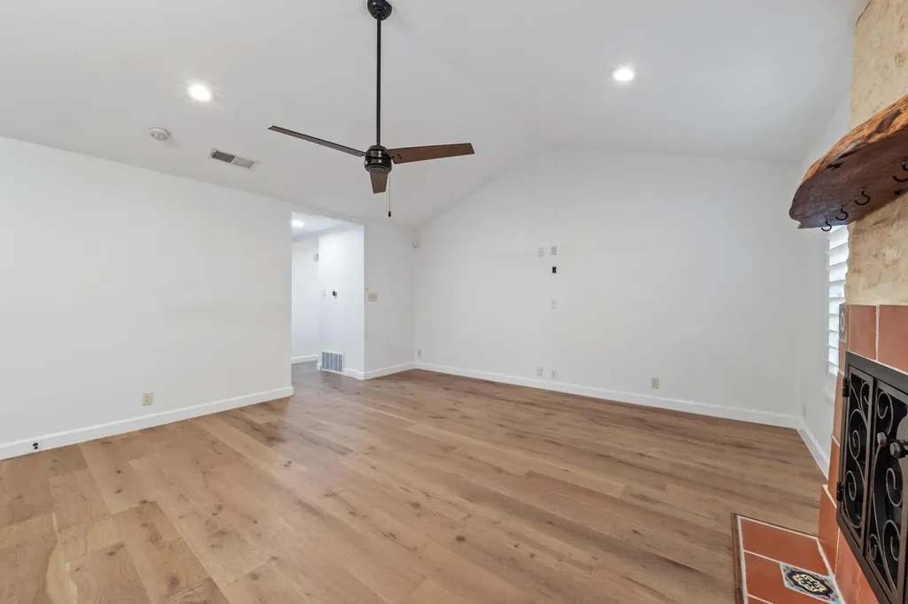 2507 Western Trails Boulevard Austin TX 78745