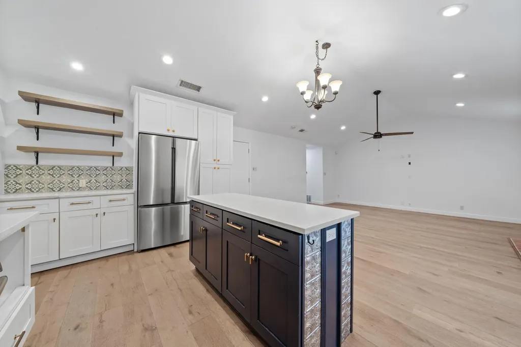 2507 Western Trails Boulevard Austin TX 78745