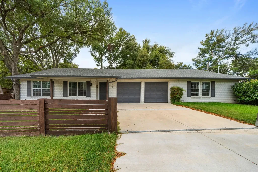 2507 Western Trails Boulevard Austin TX 78745
