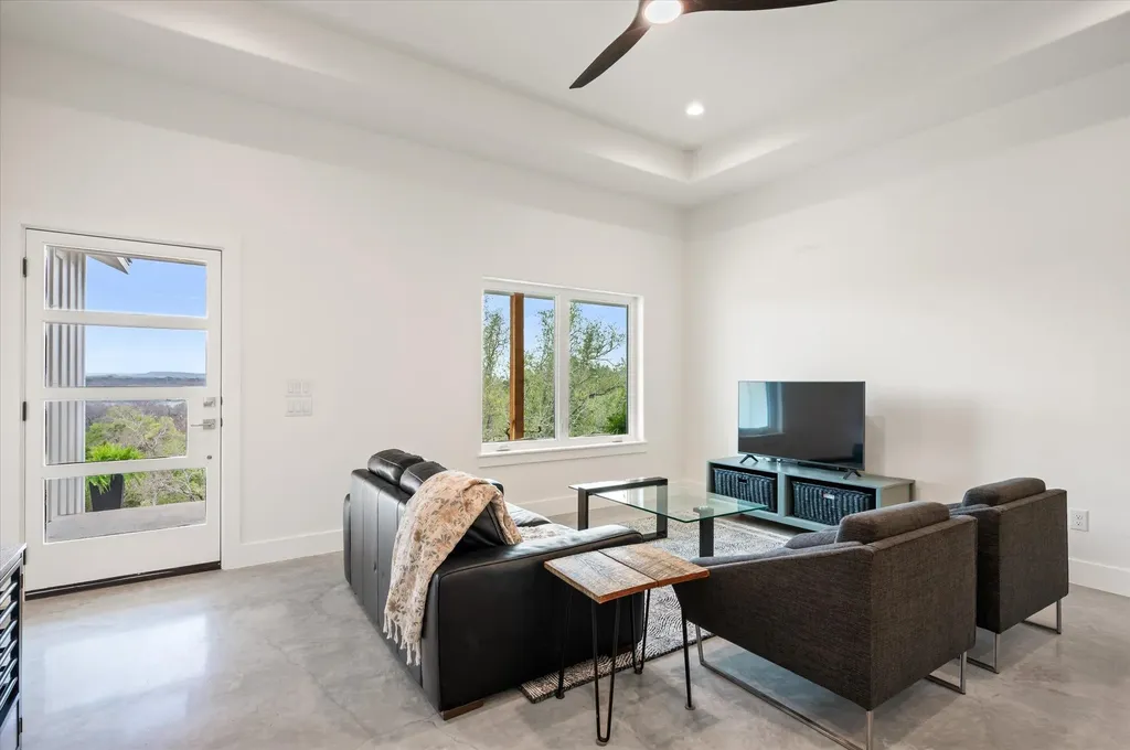 405 Taylor Drive Horseshoe Bay TX 78657