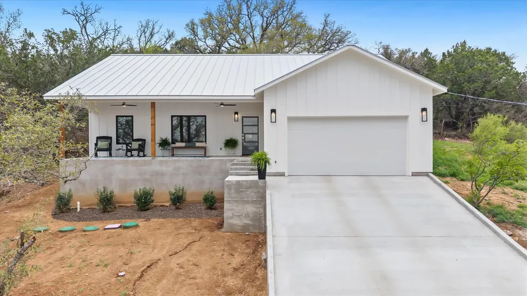 405 Taylor Drive Horseshoe Bay TX 78657
