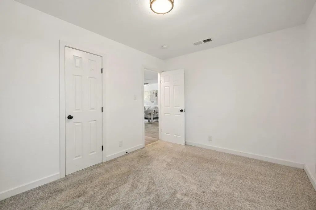 9704 Oriole Drive Austin TX 78753