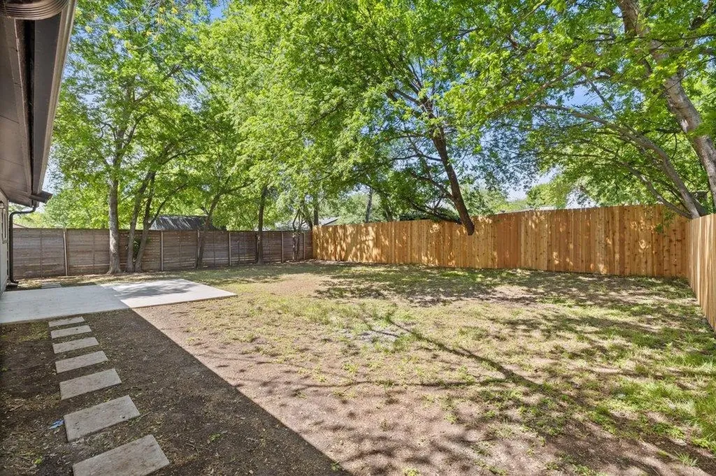 9704 Oriole Drive Austin TX 78753
