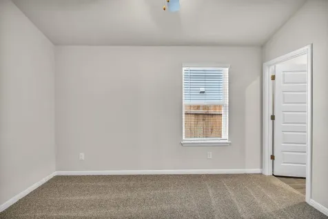 102 Greenspire Lane Hutto TX 78634