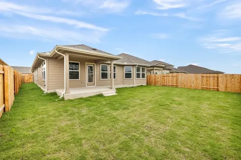102 Greenspire Lane Hutto TX 78634