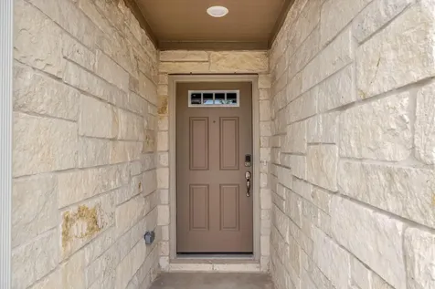 102 Greenspire Lane Hutto TX 78634