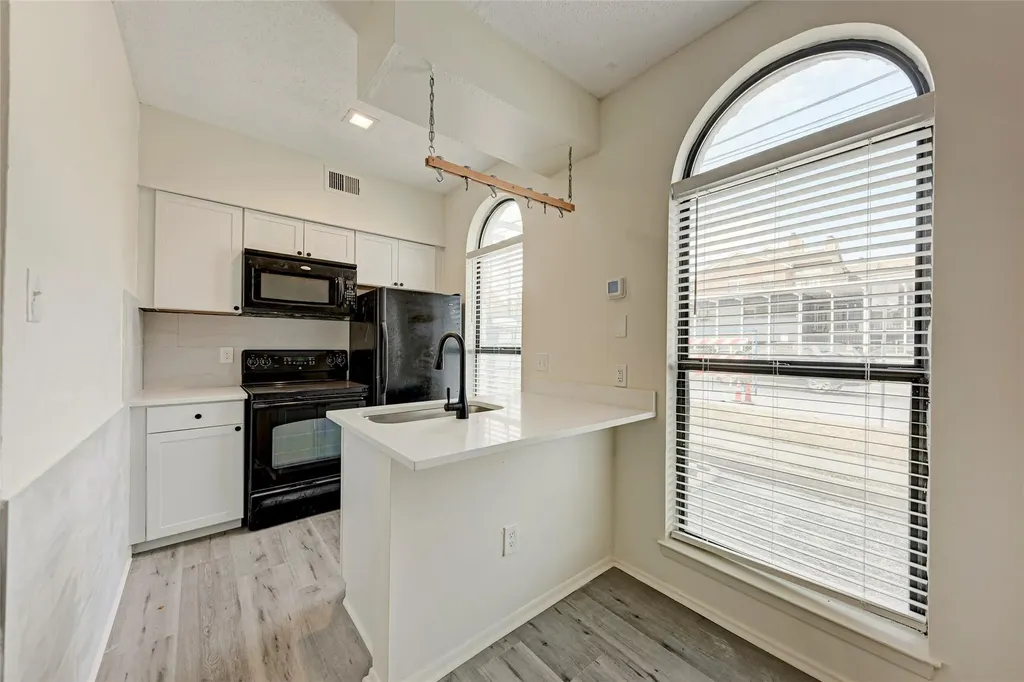 2714 Nueces Street Austin TX 78705