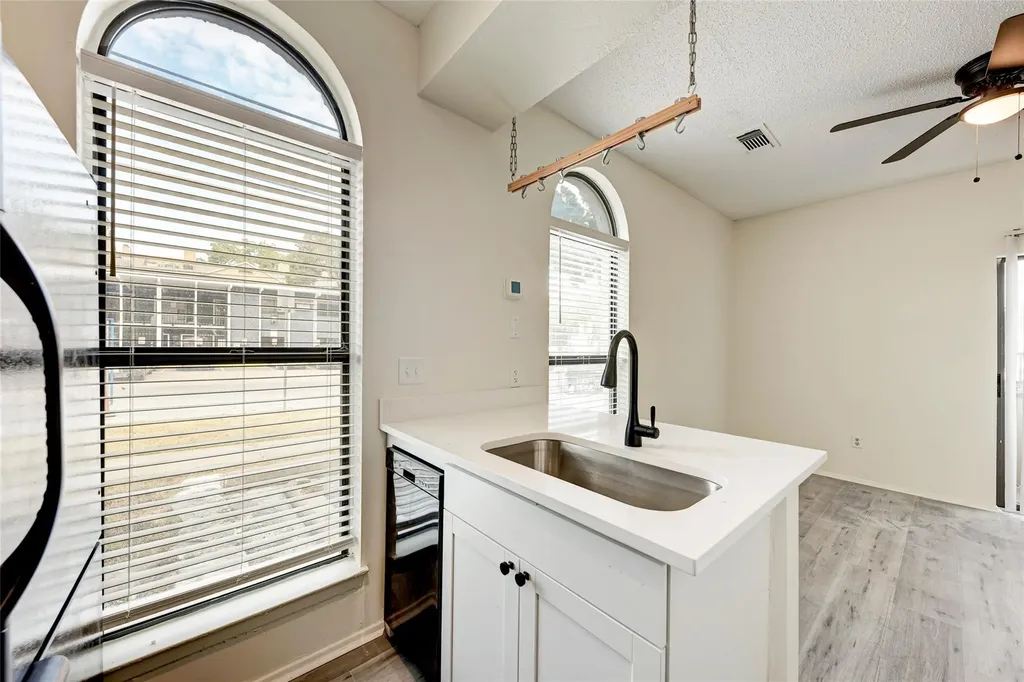 2714 Nueces Street Austin TX 78705