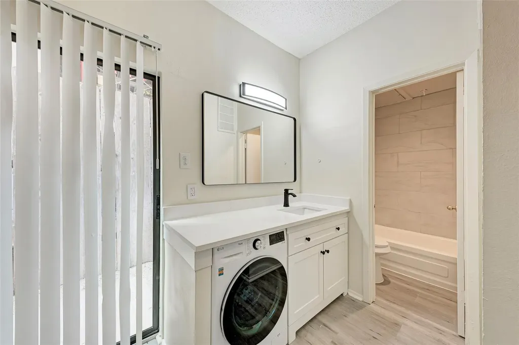 2714 Nueces Street Austin TX 78705