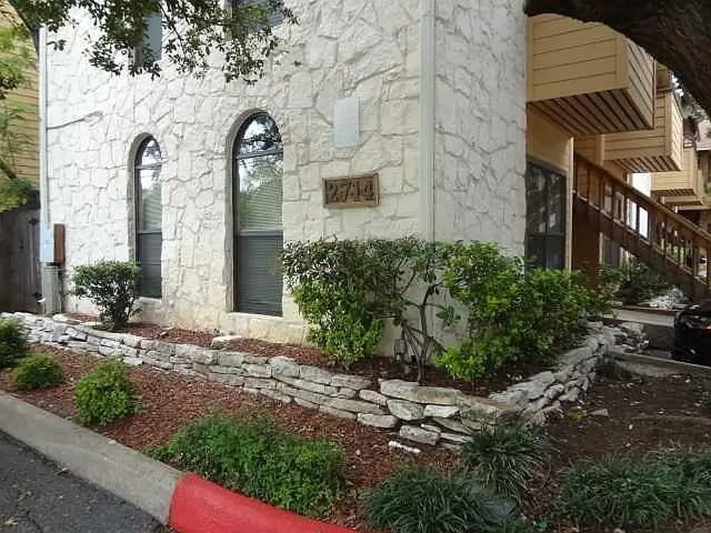 2714 Nueces Street Austin TX 78705