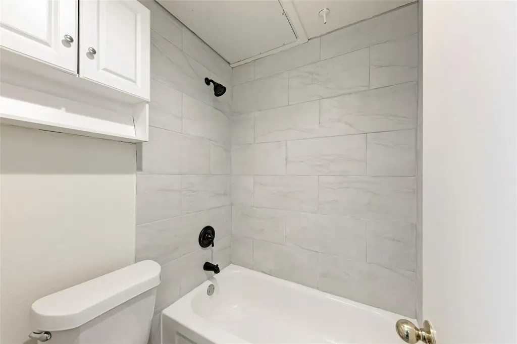 2714 Nueces Street Austin TX 78705