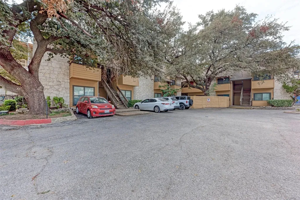 2714 Nueces Street Austin TX 78705