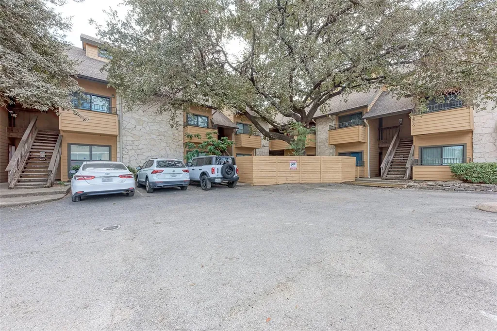 2714 Nueces Street Austin TX 78705