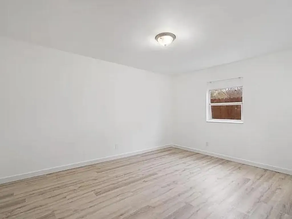 1302 S Quinlan Park Road Austin TX 78732