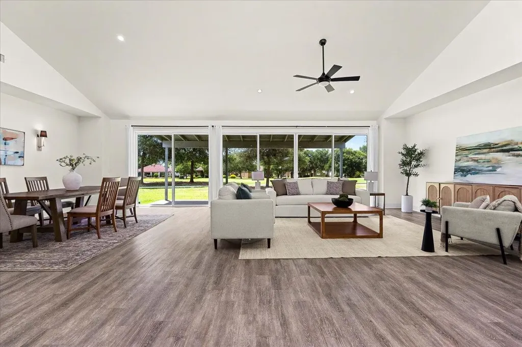 11106 Golf Cove Austin TX 78747