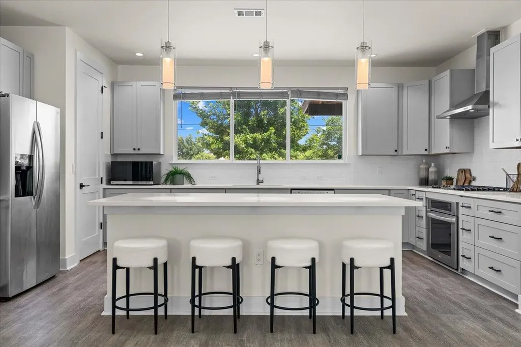 11106 Golf Cove Austin TX 78747