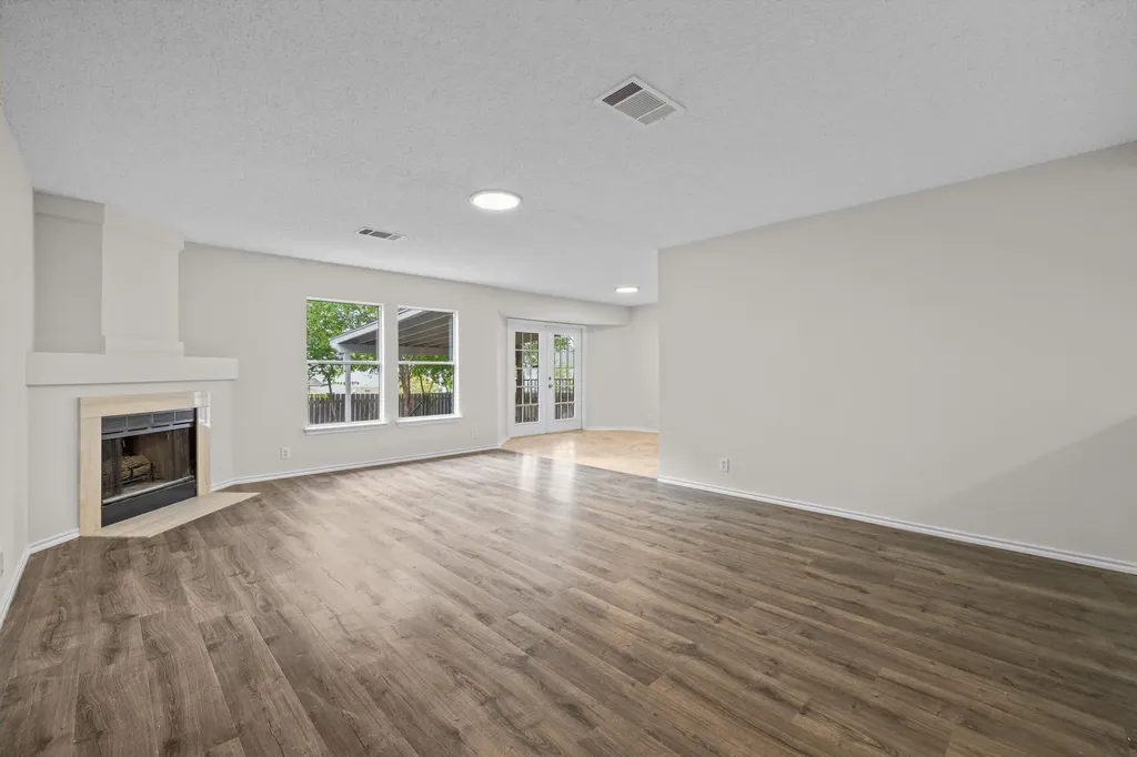 708 Justeford Drive Pflugerville TX 78660