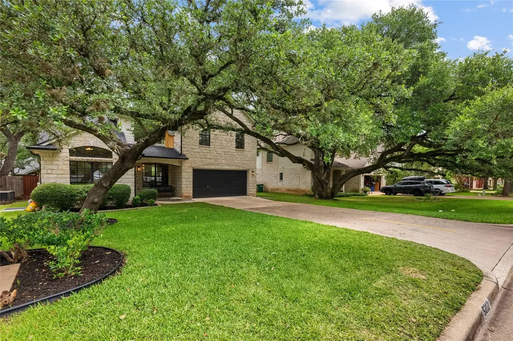 5212 Crystal Water Drive Austin TX 78735