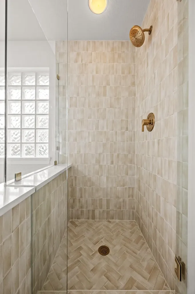 5212 Crystal Water Drive Austin TX 78735