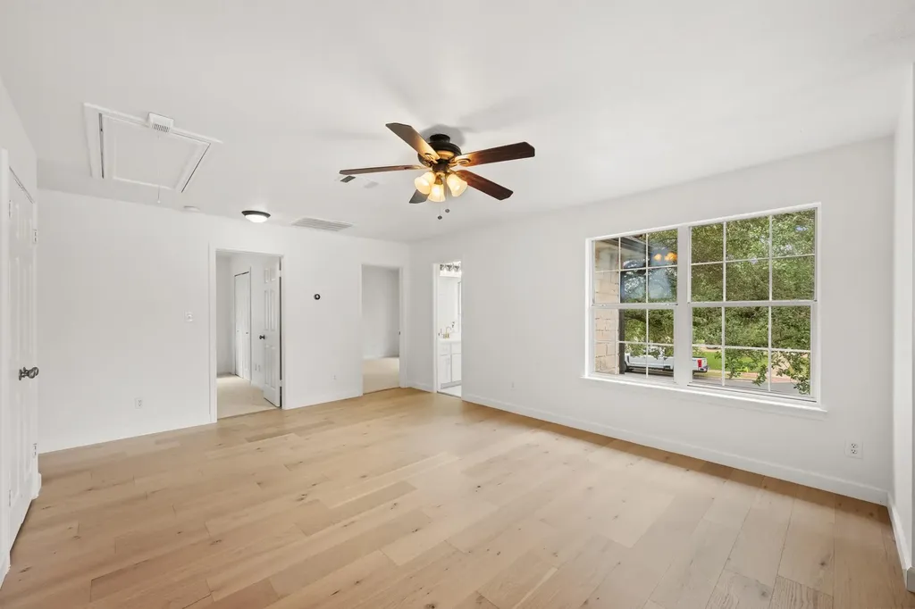5212 Crystal Water Drive Austin TX 78735