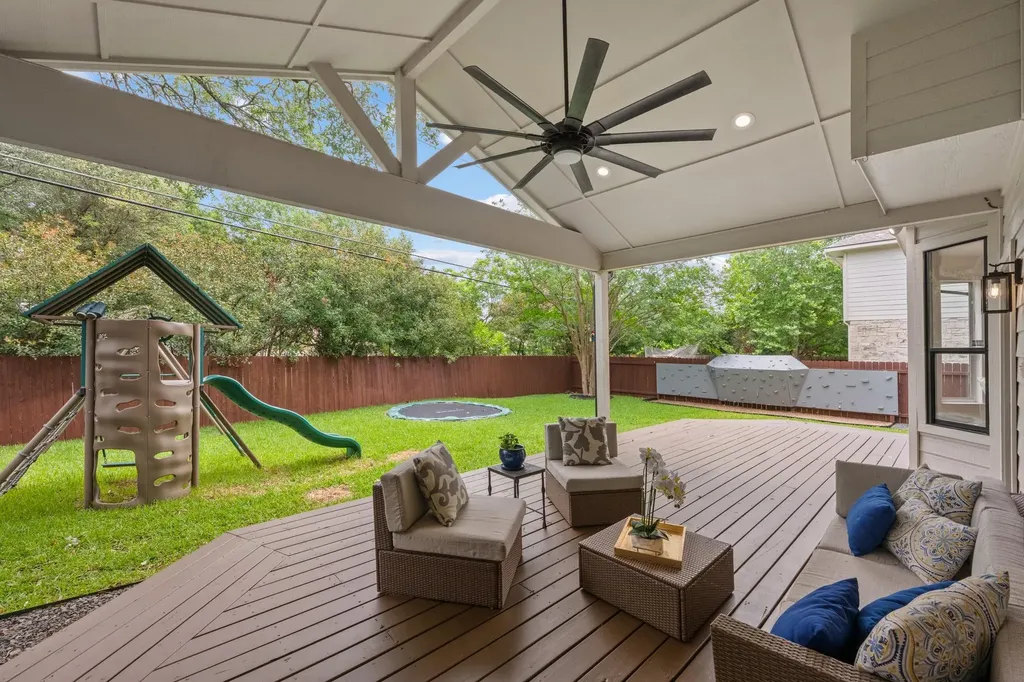 5212 Crystal Water Drive Austin TX 78735