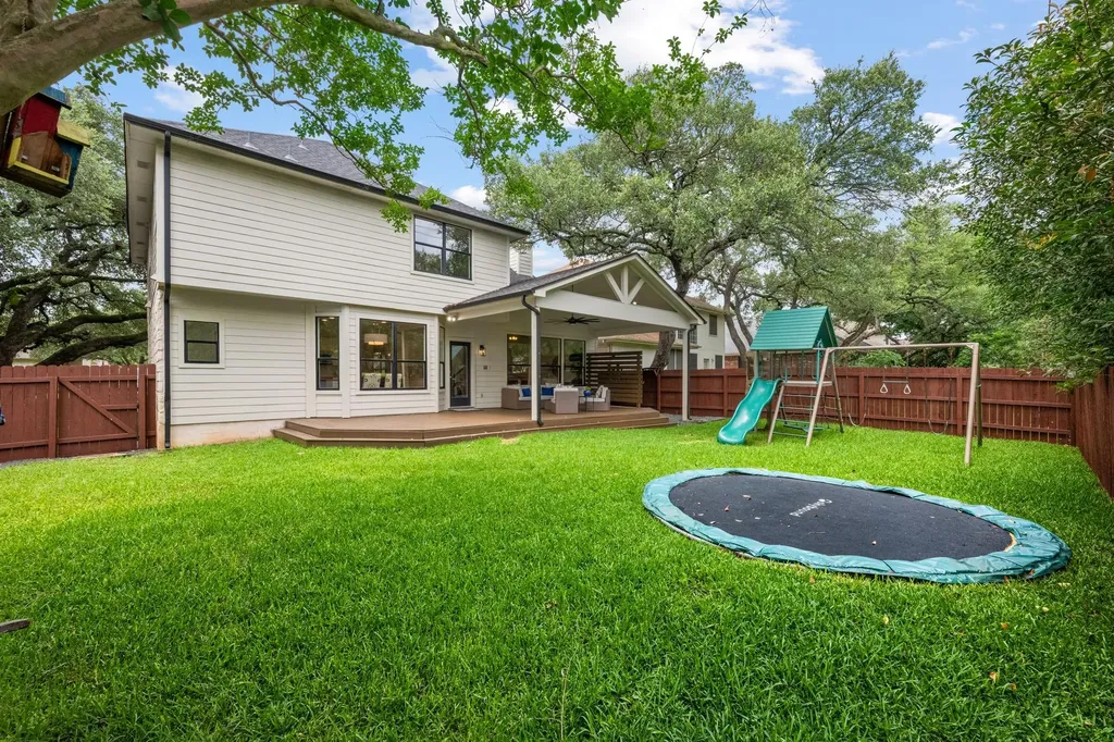 5212 Crystal Water Drive Austin TX 78735