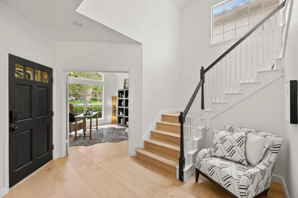 5212 Crystal Water Drive Austin TX 78735