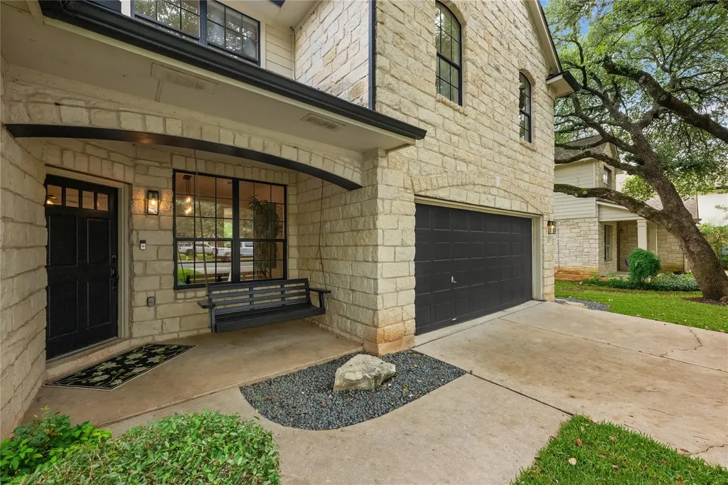 5212 Crystal Water Drive Austin TX 78735