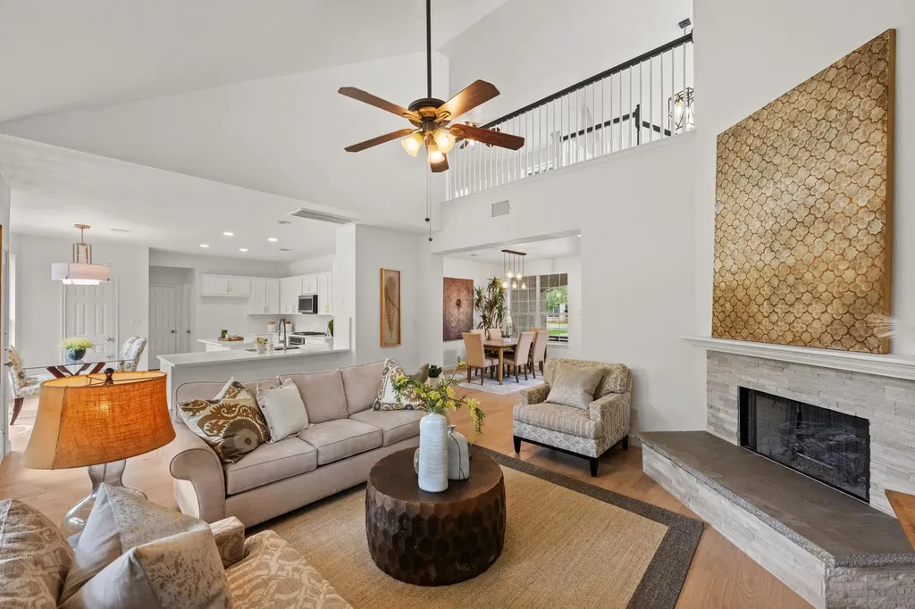 5212 Crystal Water Drive Austin TX 78735
