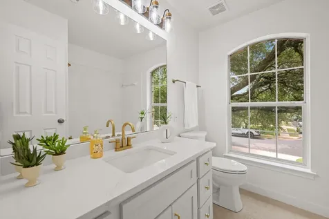 5212 Crystal Water Drive Austin TX 78735