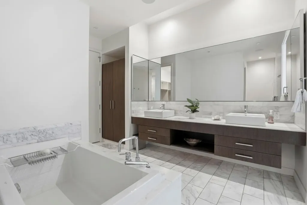 210 Lavaca Street Austin TX 78701