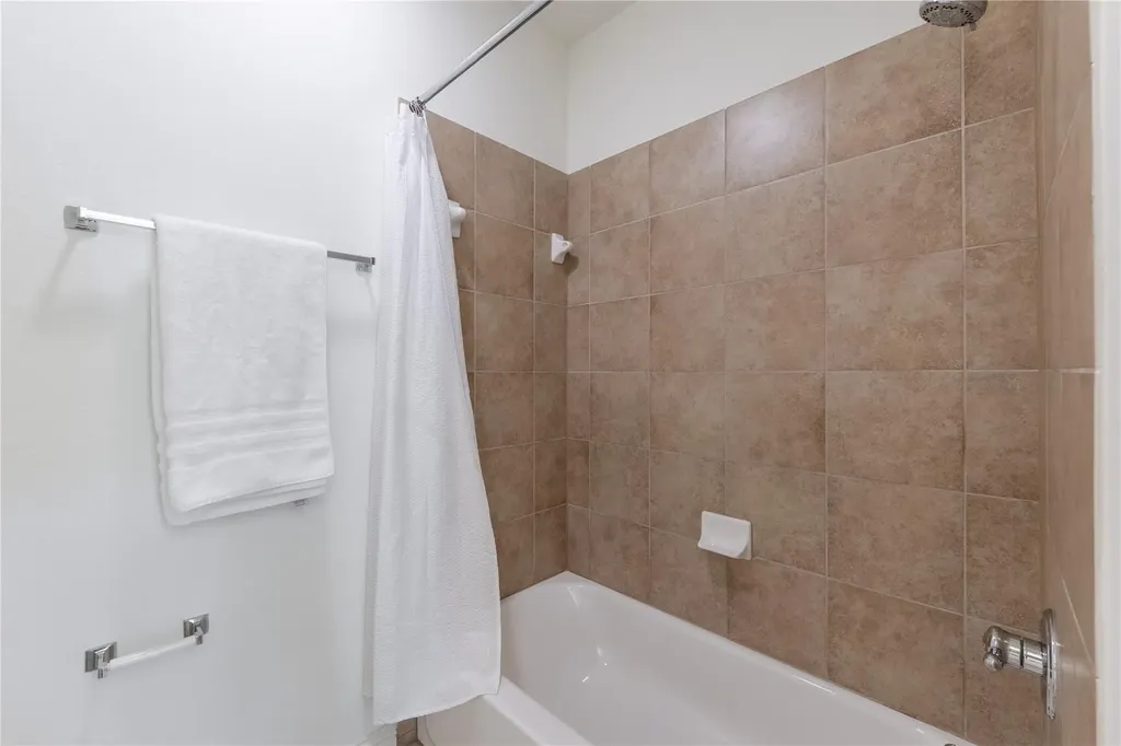 3831 Sapphire Loop Round Rock TX 78681