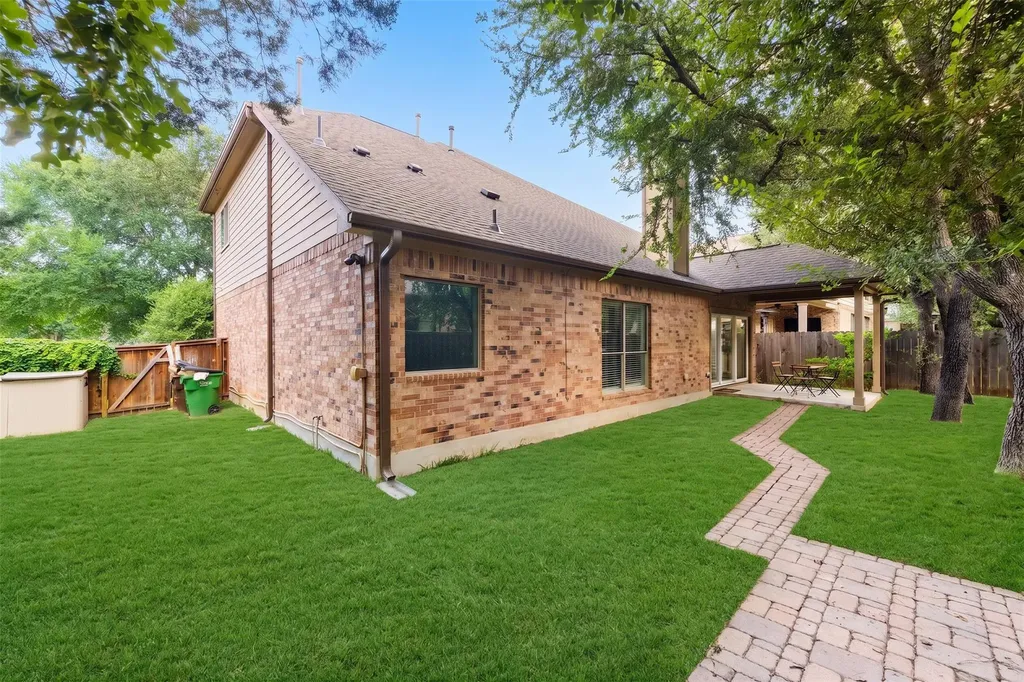 3831 Sapphire Loop Round Rock TX 78681