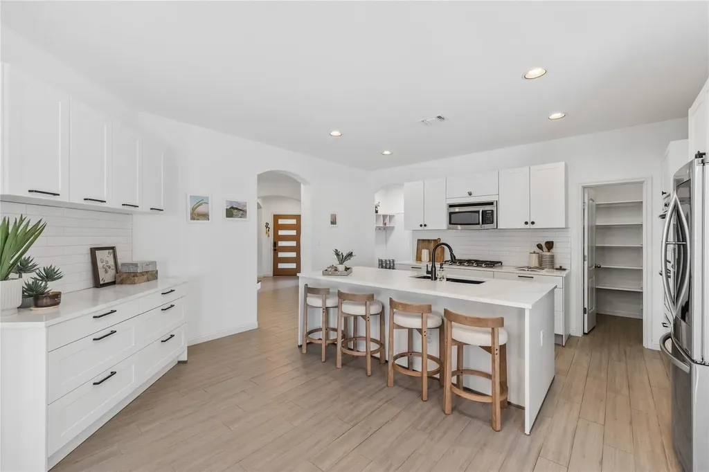 3831 Sapphire Loop Round Rock TX 78681