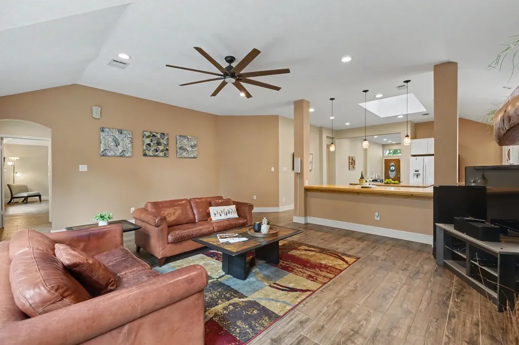 1909 Holly Hill Drive Leander TX 78641