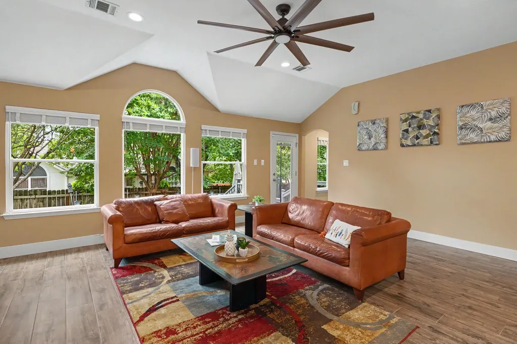 1909 Holly Hill Drive Leander TX 78641