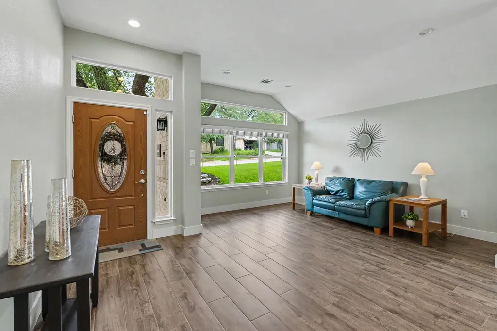 1909 Holly Hill Drive Leander TX 78641