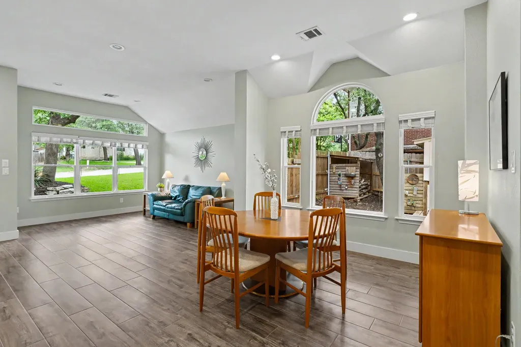 1909 Holly Hill Drive Leander TX 78641
