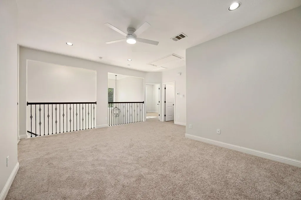 8620 Alophia Drive Austin TX 78739