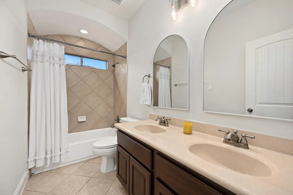 8620 Alophia Drive Austin TX 78739